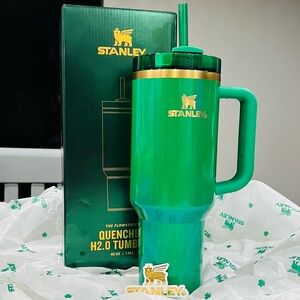 St. Patrick’s Day Stanley - 40oz Shamrock Green Quencher